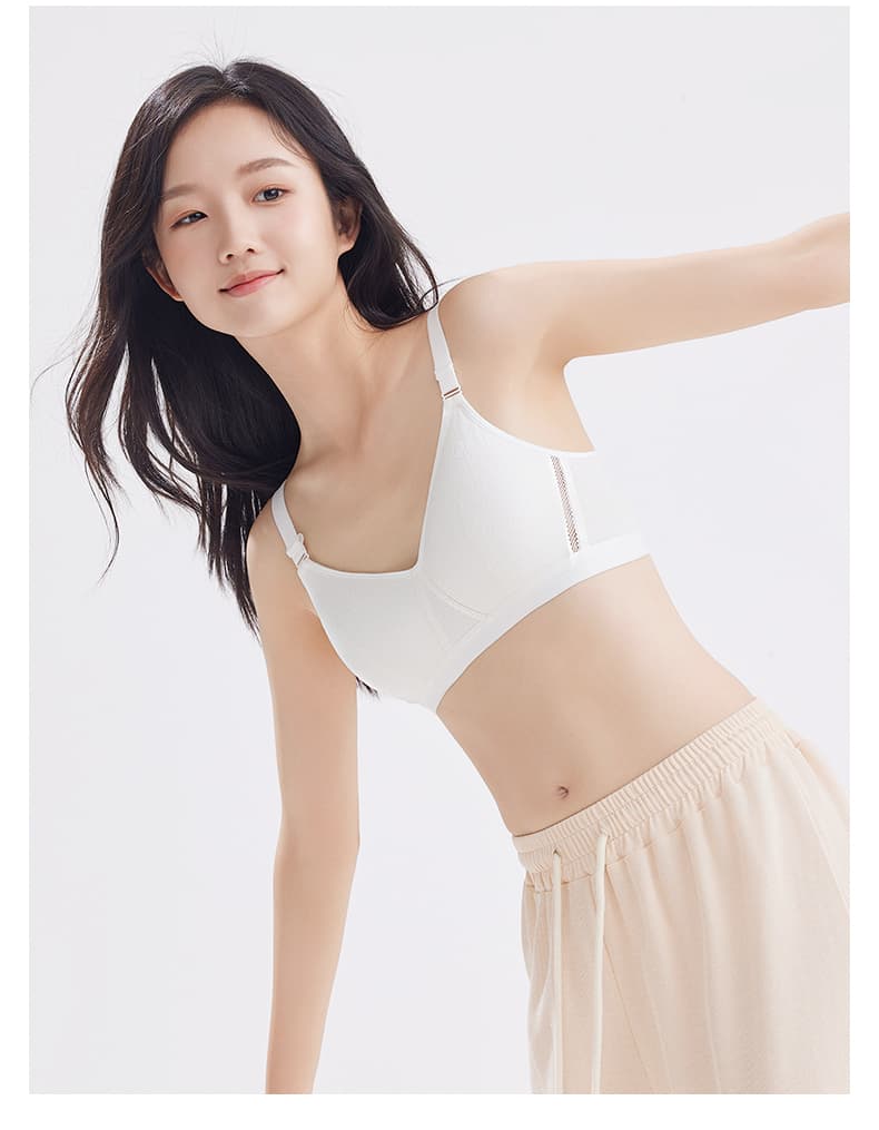 中学生ブラ 中学生ブラ ふんわり軽やか 美胸ブラ
